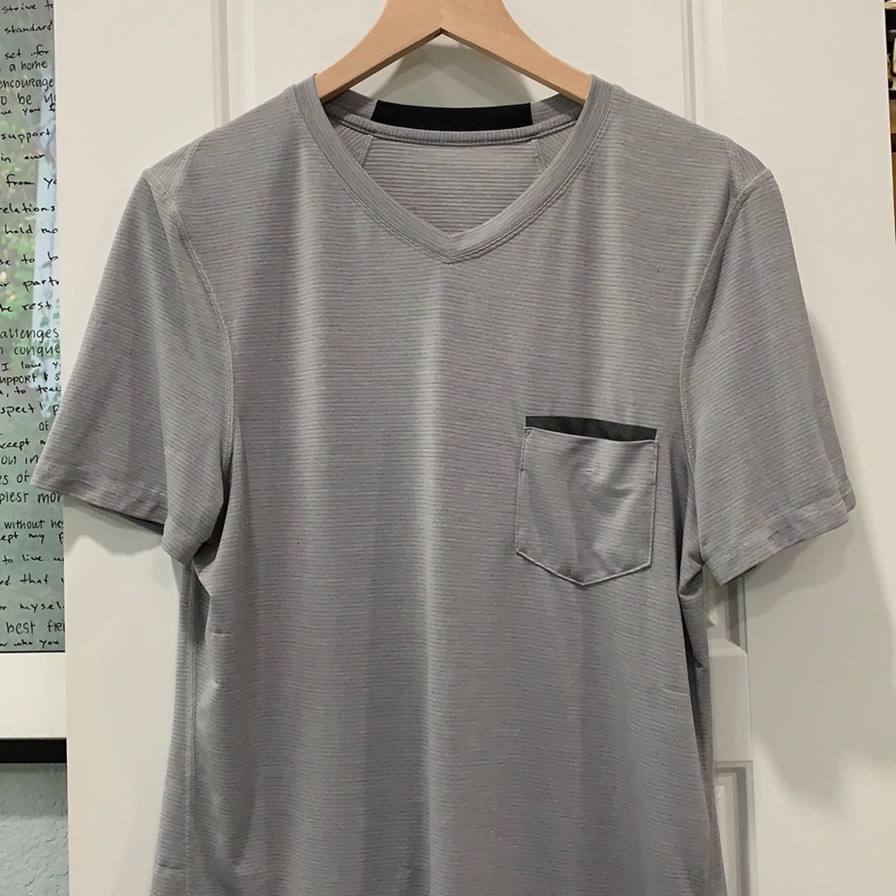 Lululemon Men’s Tee